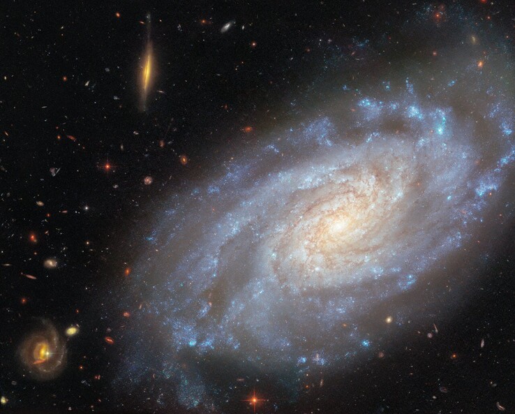 Image of NGC 3370 as captured by Hubble (Image source: ESA/Hubble, NASA, A. Riess, and K. Noll)