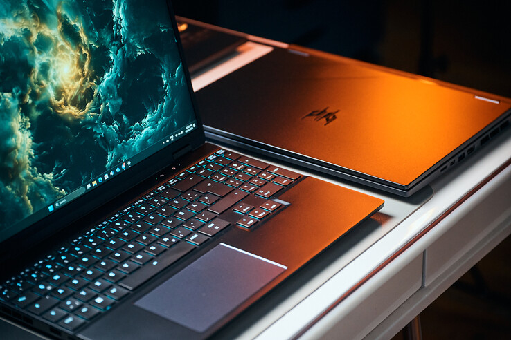 XMG Fusion/Core 15 makes good use of the added space with a numpad.