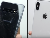 The Samsung Galaxy S10+ vs. the Apple iPhone XS Max. (Source: YouTube/PhoneBuff)