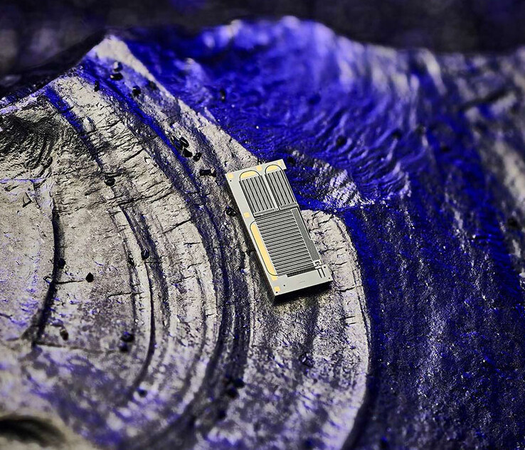 TheTimeChanger uses a MEMS comb drive utilizing thousands of parallel actuators to drive the watch movement. (Source: TheTimeChanger)