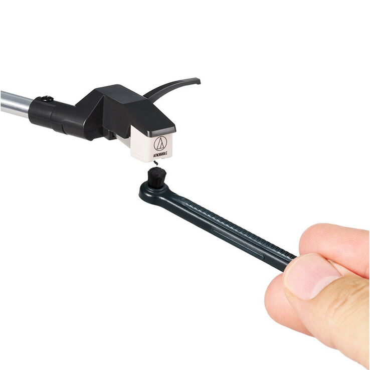 The AT6028 record cleaner also comes with a brush to clean styli. (Image source: Audio-Technica)