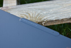Lenovo ThinkPad X13s: Camera bulge
