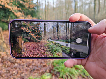 iPhone 16 Pro Max viewfinder image