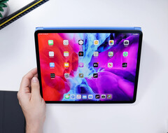 Apple is expected to upgrade the iPad Pro to its new M2 SoC, among other substantial changes. (Image source: Daniel Romero)