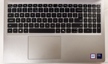 Dell 15 D15260: Keyboard and touchpad
