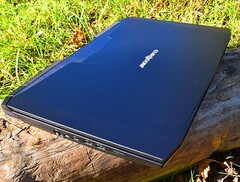 All the premium desktop-grade components add quite a bit of thickness and weight to Eurocom's latest gaming laptops. (Source: Eurocom)