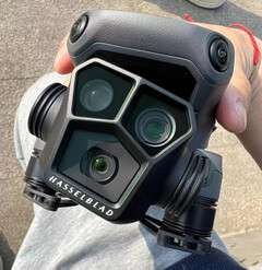 The Mavic 3 Pro will build on the Mavic 3 series with a second telephoto camera. (Image source: @JasperEllens)
