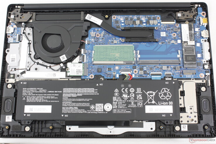 LG Gram 15U55T motherboard with two DDR5 SODIMM and two M.2 2280 SSD slots