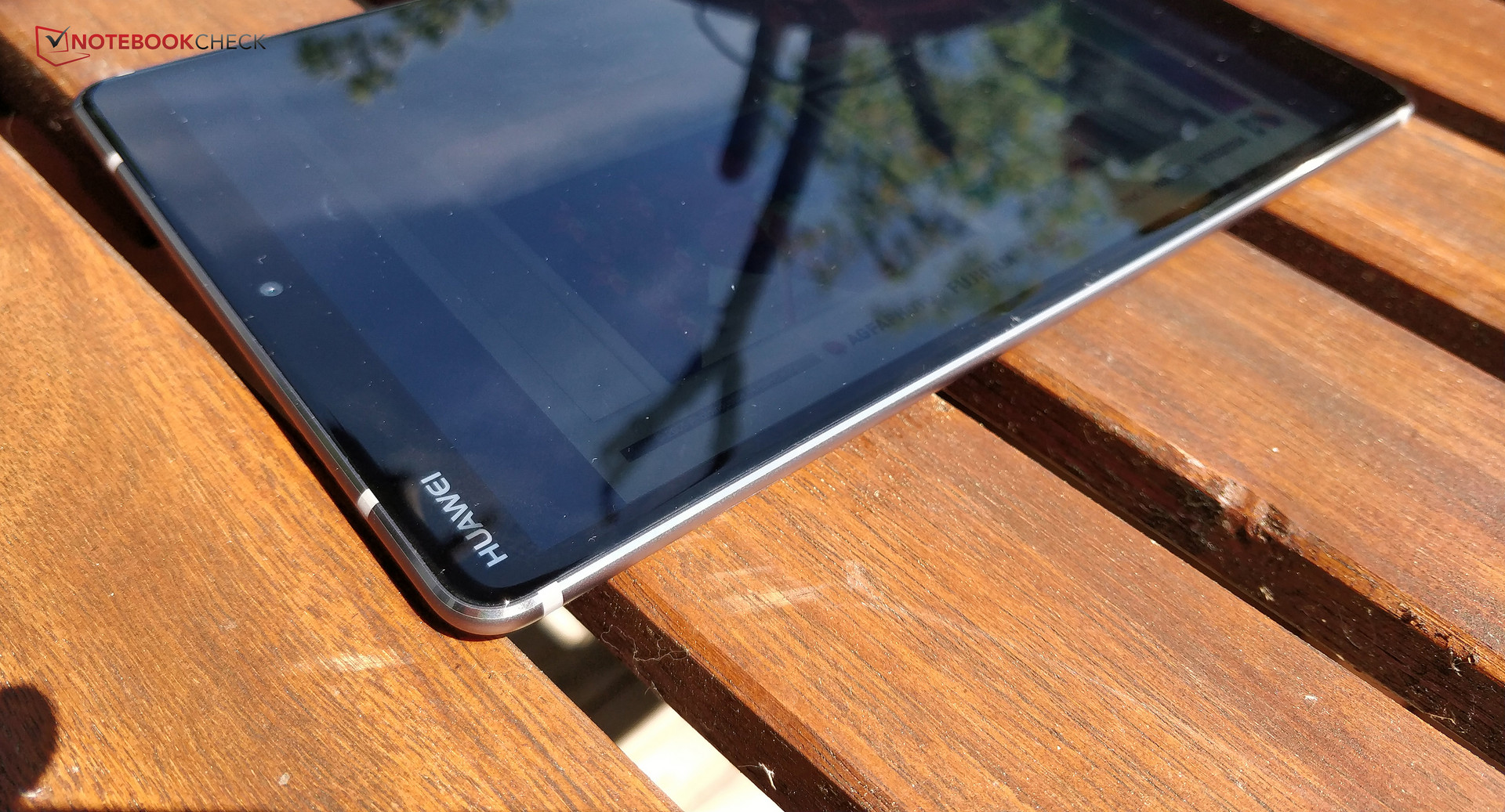 Huawei MediaPad M5 8.4 Tablet Review - NotebookCheck.net Reviews