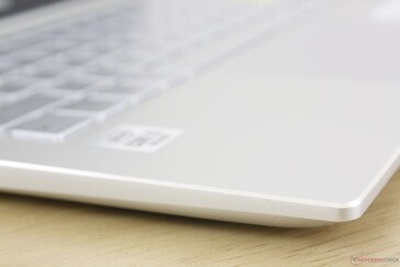 Metal base with chrome-cut edges and corners