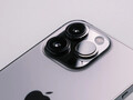 Apple is allegedly sourcing displays for the iPhone 14 series from Samsung, LG, and BOE. (Image source: Howard Bouchevereau)