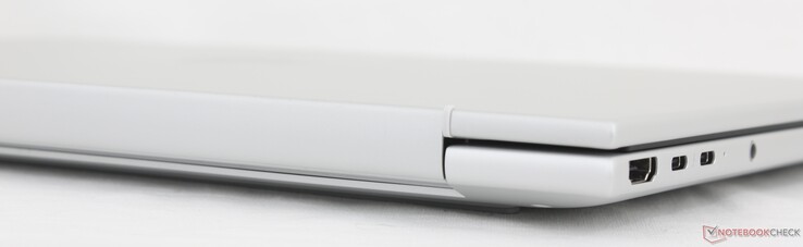 Rear: No ports