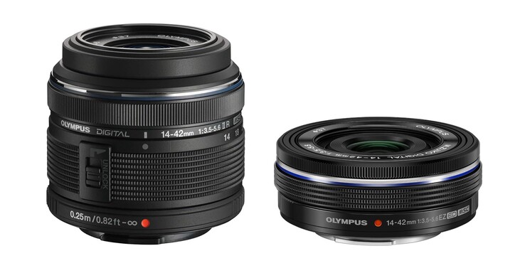 In addition to the 14 – 42 mm f/3.5 – 5.6 II (left), Olympus also offers a compact EZ version of its kit zoom lens.