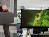 Splay Max: A large, portable monitor for on the go. (Image source: Splay)