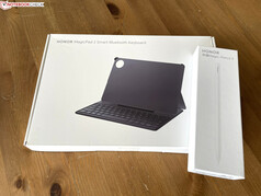 Together, the docking keyboard and stylus pen cost another £160