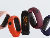 Fitness-Tracker Xiaomi Mi Band 4 und Samsung Galaxy Fit e im Test.