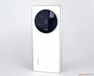 The Xiaomi 14 Ultra may sport its predecessor's camera design but with hardware improvements, Xiaomi 13 Ultra pictured. (Image source: Notebookcheck)