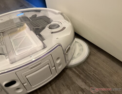 The DJI Romo P wipes right up to the edge