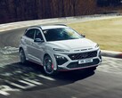 Hyundai Kona N performance SUV driving on a racetrack. (Image source: Hyundai)