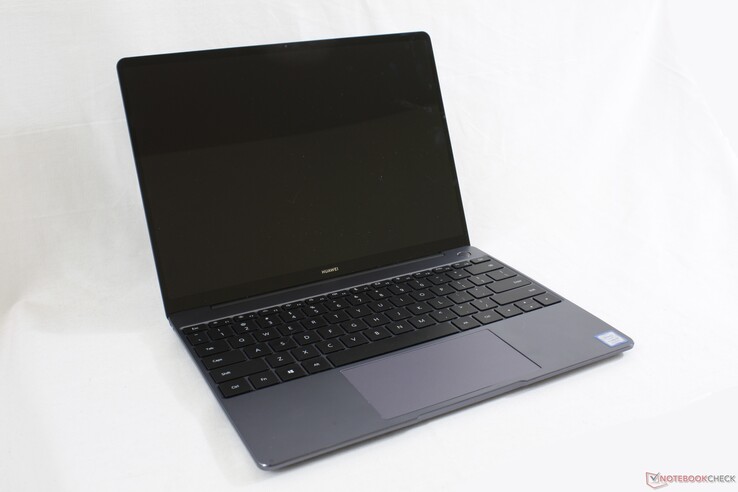 Huawei MateBook 13 (i7-8565U, GeForce MX150) Laptop Review 