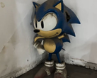 A statue of Sonic discovered after the closure of Segaworld London. The statue has since been restored and was visible during Gamescom 2023 (image source: Sega Driven)