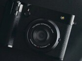 35 mm f/4 lens on the Fujifilm GFX100RF with a leaf shutter