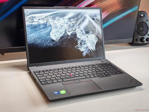 Mobile workstation with Nvidia RTX PRO 2000 - Lenovo ThinkPad P16v Gen 3 review