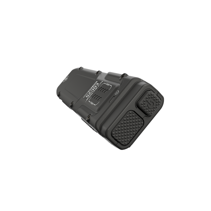 Controls and LEDs of the EDC25 (Image: Nitecore)