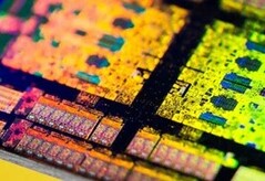 High-end Zen 4 motherboards incoming. (Image Source: PHG.ru)