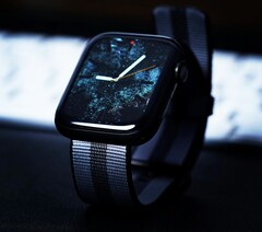 The Apple Watch could achieve a longer battery life thanks to a new display technology.