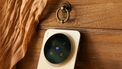 The Vivo X300 Pro will be officially presented in Vienna today. Recent leaks suggest even higher prices than the Oppo Find X9 Pro. (Image source: Weibo)