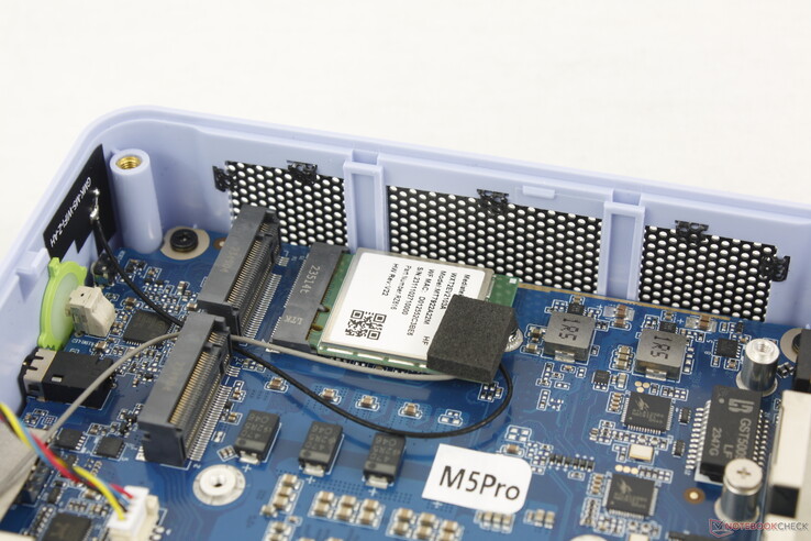 Removable MediaTek RZ616 Wi-Fi 6E M.2 module