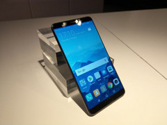 Huawei Mate 10 Pro. (Source: AnandTech)
