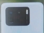 The Xiaomi Mi 11 Pro is expected to have an SD 888 processor and 120 Hz AMOLED panel. (Image source: Weibo/WHYLAB)
