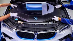 BMW first unveiled the iX5 Hydrogen in 2019. (Image source: BMW)