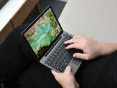 The GPD P2 Max offers 10-point touch control. (Image source: Indiegogo/GPD)