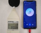 Connecting a USB cable to the Mate 20 Pro will reduce volume by about 1 dB(A)