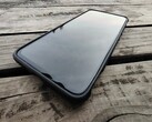 Is the Nubia RedMagic 6R still a relevant gaming device? (Image source: Darryl Linington - Notebookcheck)