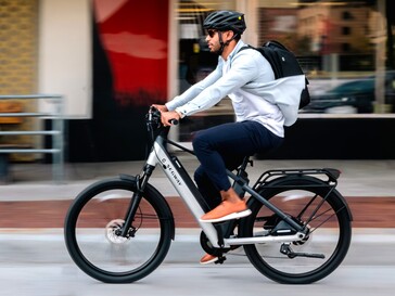 The Segway Myon e-bike is styled like a conventional city bicycle. (Image source: Segway)