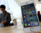 A 'Made in India' Apple iPhone SE being displayed in a local store. (Source: The Indian Express)