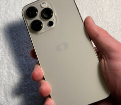 The &#039;Vesica Piscis&#039; appears to be Apple&#039;s long-rumoured &#039;Project Bongo&#039; iPhone. (Image source: Apple Demo)