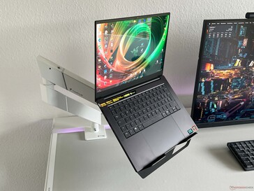 The maximum weight of the laptop is 6 kg, so you can also use larger devices.