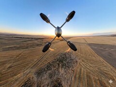 An image of Peregreen 4 in flight (Image source: Luke Maximo Bell via YouTube; AI-edited)