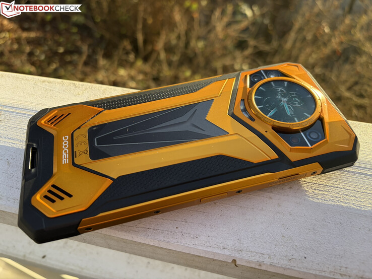 Doogee S200 Ultra in the test. Test device provided by Doogee.