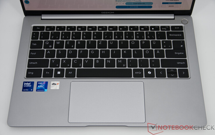 The input devices on the Geekom GeekBook X14 Pro