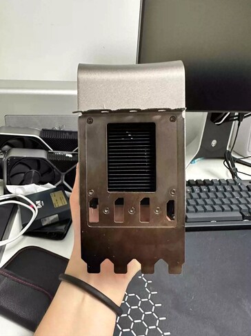 Nvidia Titan Ada cooler design (image via @ExperteVallah)