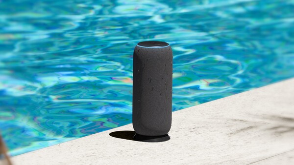 The Moto Sound Flow's IP67 dust and water resistance rating means you can take it to the poolside or beach without worry. (Image source: Motorola)