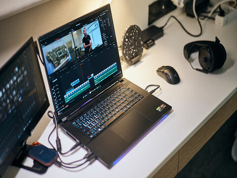 RTX 5080 meets Ryzen X3D - our Computex workstation, the Aorus Master 16