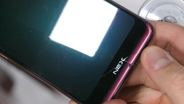 The Vivo NEX Dual Display teardown (Image source: JerryRigEverything)
