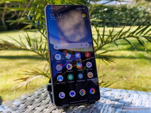 Xiaomi Poco F7 Pro (image source: Daniel Schmidt)